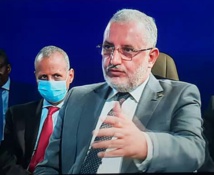 Chef de l'Autorité de la zone franche de Nouadhibou : Le volume des investissements a dépassé les 400 milliards d'onces Chef de l'Autorité de la zone franche de Nouadhibou : Le volume des investissements a dépassé les 400 milliards d'onces