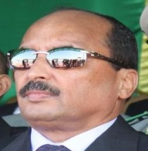 Le président de la République s’engage à régler le problème des rapatriés