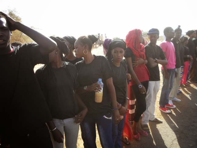 Boghé : Le mouvement « y’en a marre » de Boghé votera pour le Candidat Mohamed Ould Abdel Aziz.-( photos- y'en amarre) Boghé : Le mouvement « y’en a marre » de Boghé votera pour le Candidat Mohamed Ould Abdel Aziz.-( photos- y'en amarre)