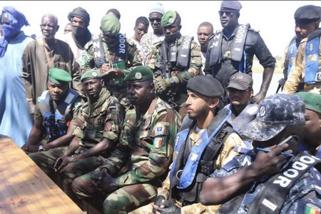 La Marine Nationale effectue des patrouilles conjointes avec la Marine sénégalaise La Marine Nationale effectue des patrouilles conjointes avec la Marine sénégalaise