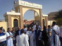 convocation d'un journaliste: Des dizaines de médias protestent convocation d'un journaliste: Des dizaines de médias protestent