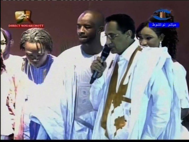 Revivez en Images la Soirée de Baaba_Maal en Republique Islamique de Mauritanie avec boolumbal.org Revivez en Images la Soirée de Baaba_Maal en Republique Islamique de Mauritanie avec boolumbal.org