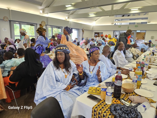 La journée culturelle de Kasga Rewo et Worgo à Moissy Cramayel a été un véritable succès. La journée culturelle de Kasga Rewo et Worgo à Moissy Cramayel a été un véritable succès.