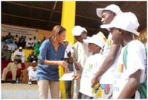 Remise des extraits d’actes de naissance aux réfugiés mauritaniens : Un jour historique avec beaucoup d’émotions ! Remise des extraits d’actes de naissance aux réfugiés mauritaniens : Un jour historique avec beaucoup d’émotions !