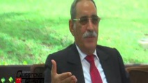 L'ancien président de la Mauritanie, Ely Ould Mohamed VALL parle enfin! "Le Président Aziz se promène pendant 10 jours avec des frais somptuaires de l'Etat, alors que la situation du pays est explosive (...)"