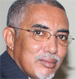 Yahya Ould Hademine réagit au rejet présumé d’un rapport rédigé en Arabe Yahya Ould Hademine réagit au rejet présumé d’un rapport rédigé en Arabe