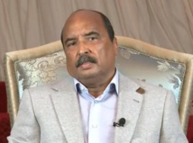 Aziz jette un pavé peu convaincant dans la mare! Aziz jette un pavé peu convaincant dans la mare!