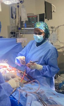 Fatimata Oumar Kelly : À 33 ans, Première Pionnière de la Chirurgie Cardio-vasculaire en Mauritanie Fatimata Oumar Kelly : À 33 ans, Première Pionnière de la Chirurgie Cardio-vasculaire en Mauritanie