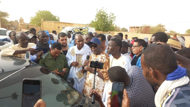 Brahim Dah Abeid empêché de tenir un meeting à Haayre Mbaara : La gendarmerie nationale s'en mêle Brahim Dah Abeid empêché de tenir un meeting à Haayre Mbaara : La gendarmerie nationale s'en mêle