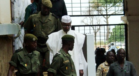 Sénégal : face à la justice, Hissène Habré de retour à la case départ ce lundi Sénégal : face à la justice, Hissène Habré de retour à la case départ ce lundi