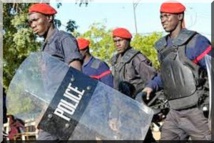 Saint-Louis: Les neuf Mauritaniens arrêtés dans l'affaire de l'islamiste Cheikh Ould Saleck transférés à Dakar Saint-Louis: Les neuf Mauritaniens arrêtés dans l'affaire de l'islamiste Cheikh Ould Saleck transférés à Dakar