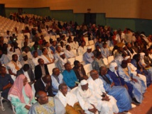 Main Dans la Main anime une conférence-débat sur la vie de Elhadj Mahmoud Ba Main Dans la Main anime une conférence-débat sur la vie de Elhadj Mahmoud Ba