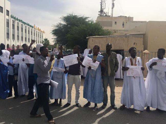 La police réprime une marche pacifique auteurs du hashtag « je ne change pas ma couleur de peau » La police réprime une marche pacifique auteurs du hashtag « je ne change pas ma couleur de peau »