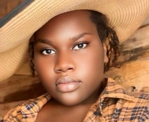 Sophia Diallo, les silences peints d’une âme libre Sophia Diallo, les silences peints d’une âme libre