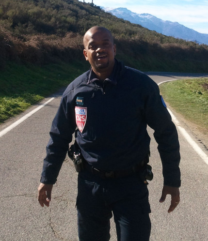 Le CRS guadeloupéen traité de « banania » par son capitaine s’est donné la mort Le CRS guadeloupéen traité de « banania » par son capitaine s’est donné la mort
