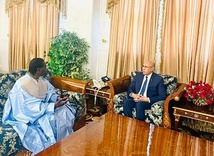 Mauritanie : Baaba Maal reçu par Ghazouani Mauritanie : Baaba Maal reçu par Ghazouani