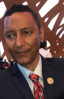 DÉBAT : L'ARMÉE AU CŒUR DU POUVOIR DÉBAT : L'ARMÉE AU CŒUR DU POUVOIR