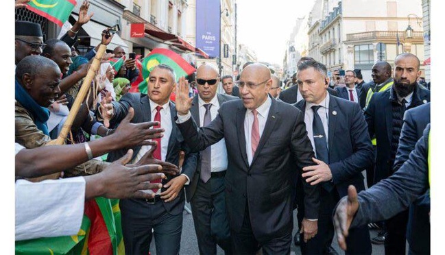 Quand l’exil applaudit le système qu’il a fui