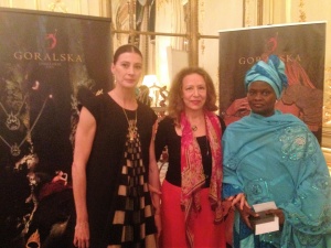 Vidéo. Marie-Agnès Gillot remet le prix de la femme Goralska 2016 à Fatimata Mbaye, avocate mauritanienne