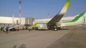 DÉCOUVERTE DE DIZAINES DE FAUX BILLETS D’AVION SUR UN VOL À DESTINATION DE CASA…