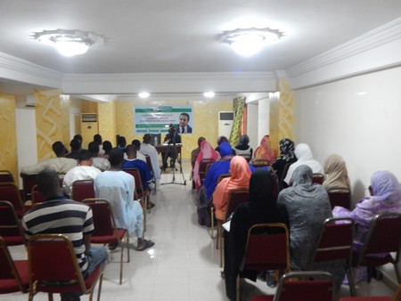 Main Dans La Main : Dr. Hassan Iquioussen anime des séries d’activités pour le public mauritanien