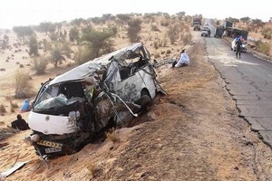ATAR: 5 MORTS DONT LE DIRECTEUR DU CLUB DES OFFICIERS , DANS UN ACCIDENT DE LA CIRCULATION
