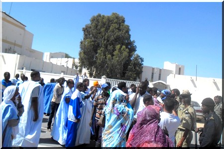 Marche des jeunes du RFD pour 'faire échouer élections'  (Reportage Photo)
