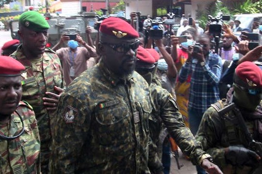 En Guinée, le pouvoir de transition se fait de plus en plus répressif