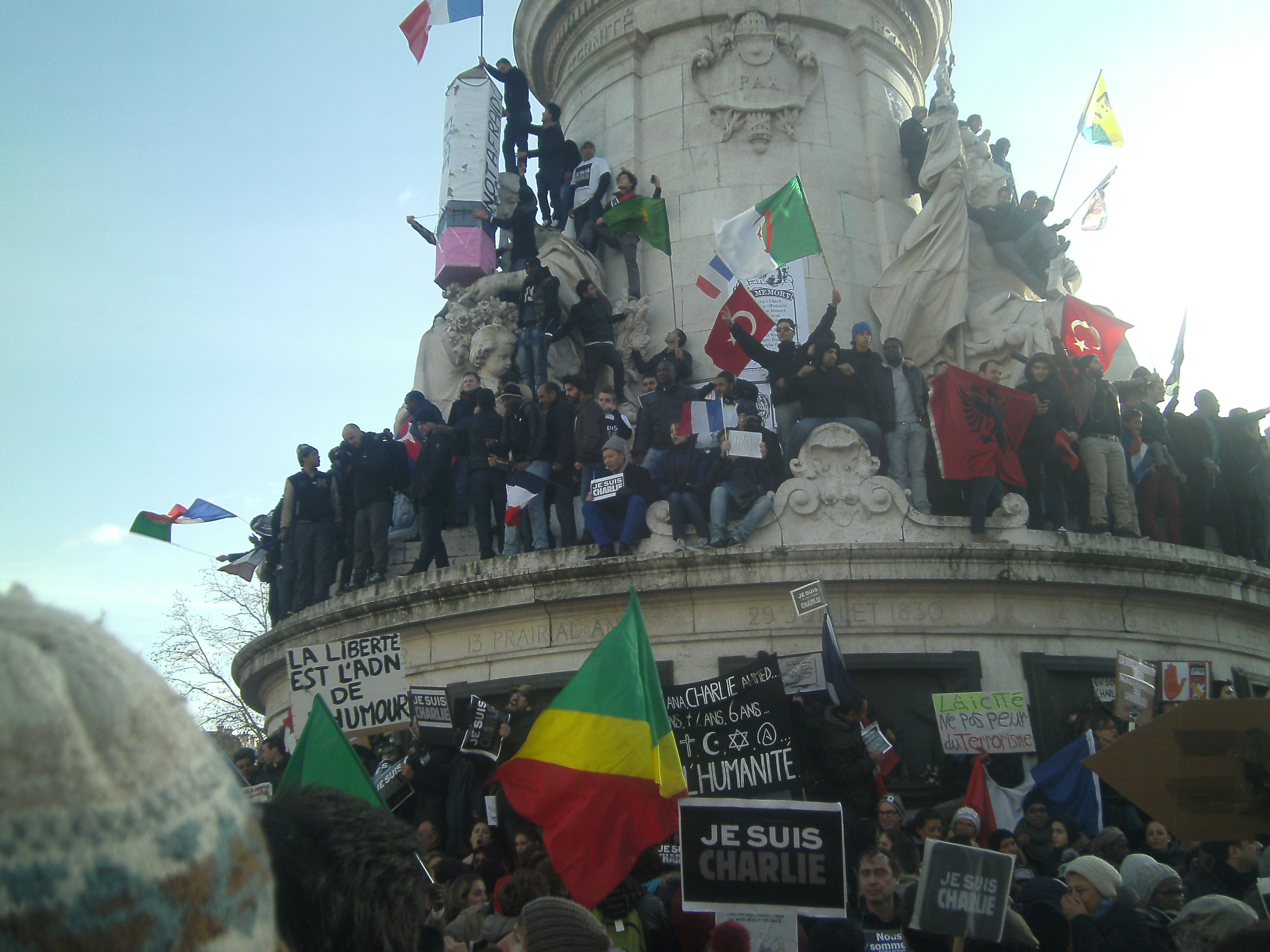Marche Républicaine: près de 3,5 millions de manifestants contre le terrorisme en images