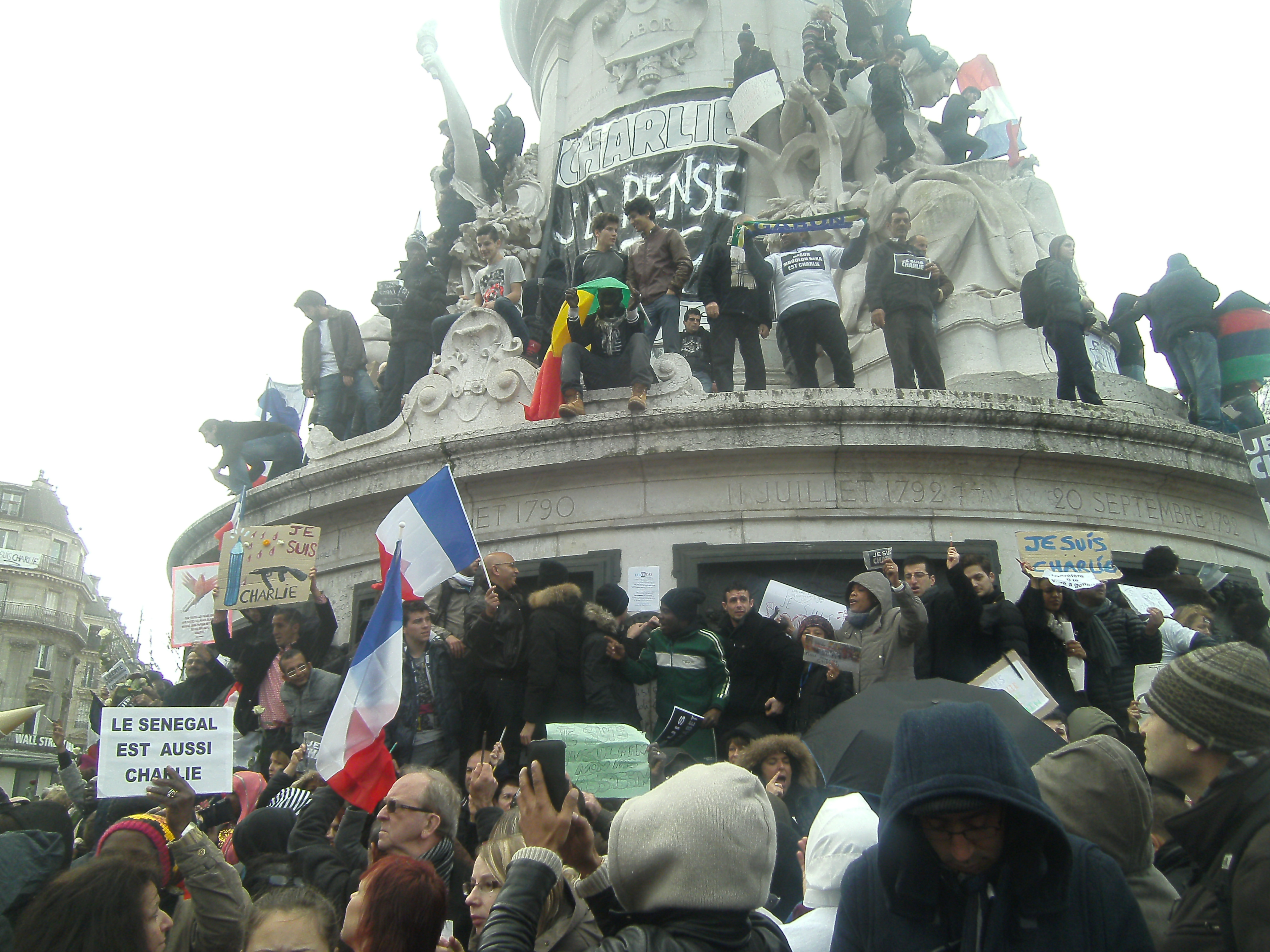 Marche Républicaine: près de 3,5 millions de manifestants contre le terrorisme en images