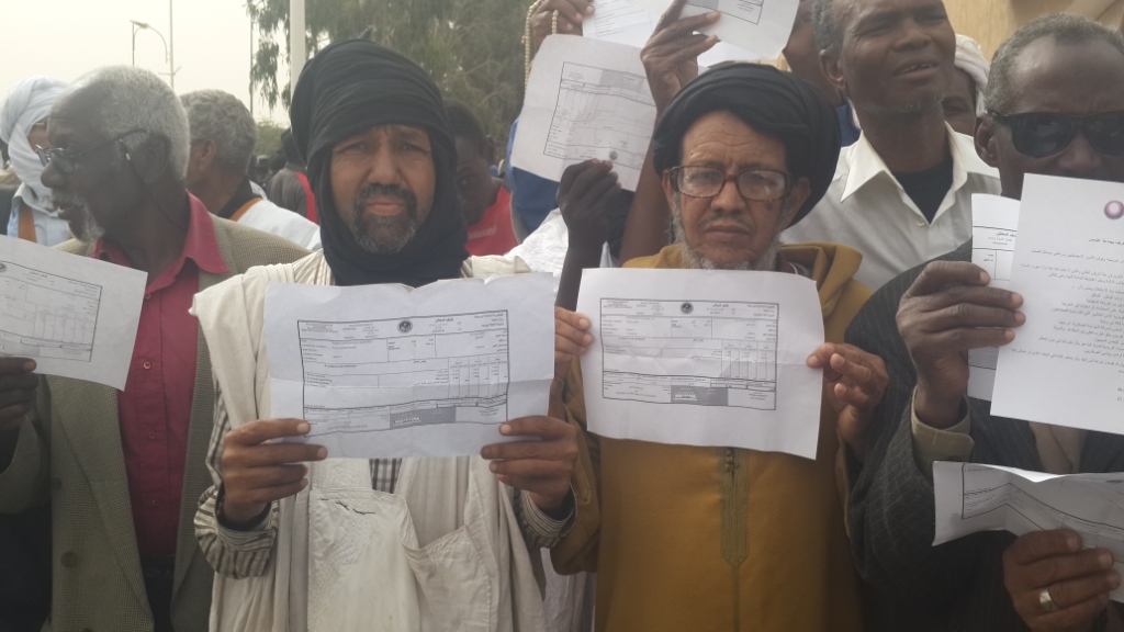 Des retraités en sit-in devant la présidence