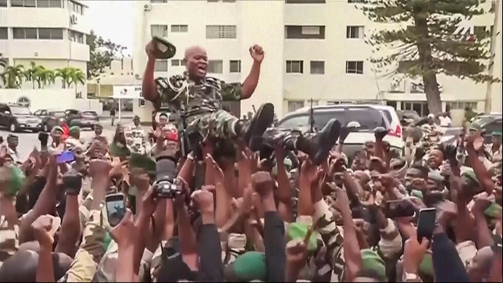 Coup d'Etat au Gabon : le général Brice Oligui Nguema nommé "président de la transition" par les putschistes
