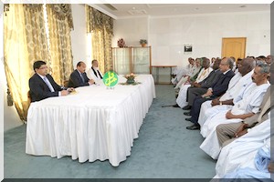  Le Président de la République rencontre les présidents des partis et les parlementaires de la majorité