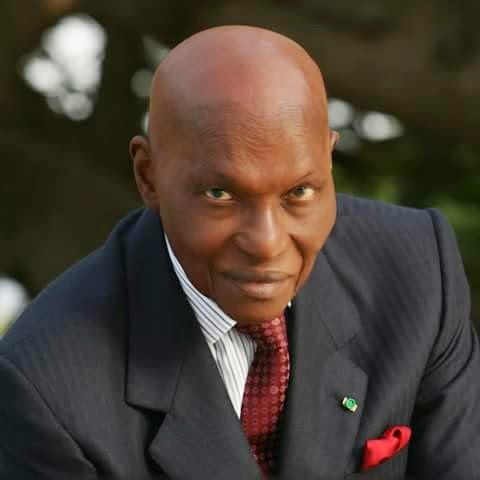 "La sortie de Maître Wade sur son successeur M. SALL: symptomatique du fond et dérapage heureux...!!!???