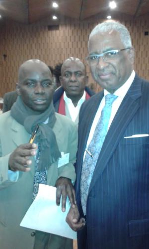 Monsieur William BELL, le  maire de Birmingham, USA,  Cheikh Oumar BA et Abou Cooyel FAAL