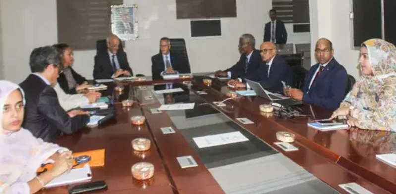 Le CDHAHSC : la Mauritanie a régularisé la situation de 136.000 migrants et créé des centres d’accueil pour les réfugiés