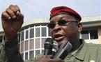BLOCAGE DE LA PISTE DE L’AEROPORT DE CONAKRY PAR LES « PRO» DADIS : Le général Sékouba Konaté échappe à un coup d’Etat