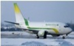 Un avion de la Mauritania Airlines rate la piste d'atterissage de l'aéroport de Bamako.