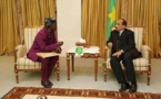 Baaba maal yiidii e Hooreejo leydi Muritani Muhammadu Wuld Abdul Ajiij, ngam ruttude ɗum teddungal kañum e ɓiɓɓe Muritani fof.